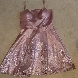 Pink sequin 👗